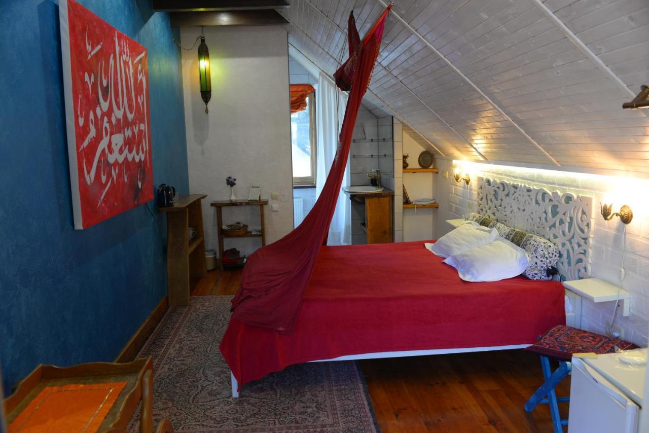 Romantic Guest House Kamyanets-Podilski Dış mekan fotoğraf