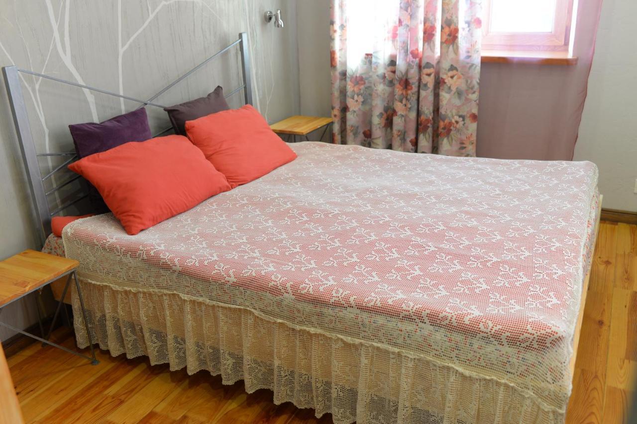Romantic Guest House Kamyanets-Podilski Dış mekan fotoğraf
