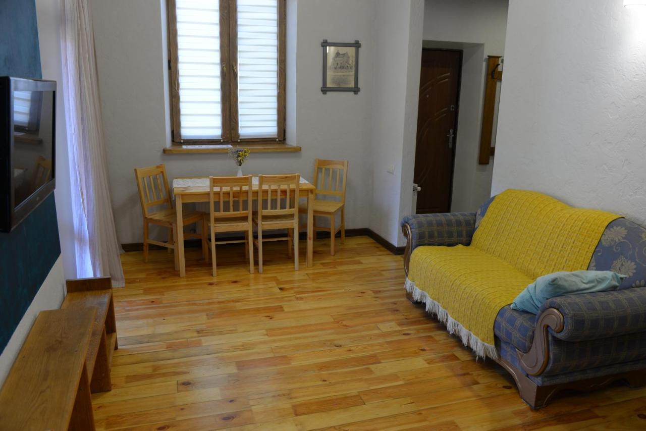 Romantic Guest House Kamyanets-Podilski Dış mekan fotoğraf