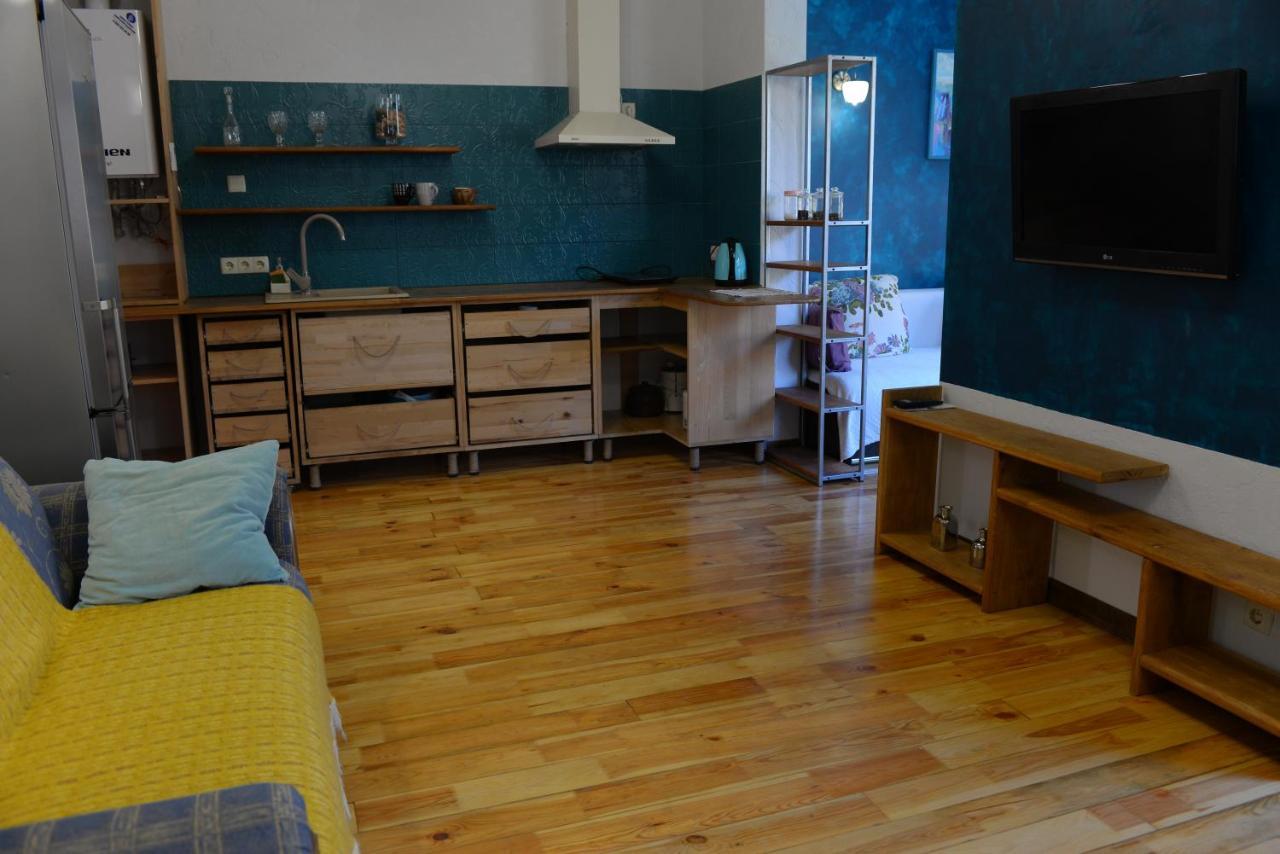 Romantic Guest House Kamyanets-Podilski Dış mekan fotoğraf