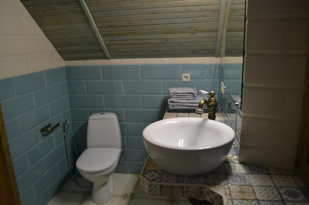 Romantic Guest House Kamyanets-Podilski Dış mekan fotoğraf