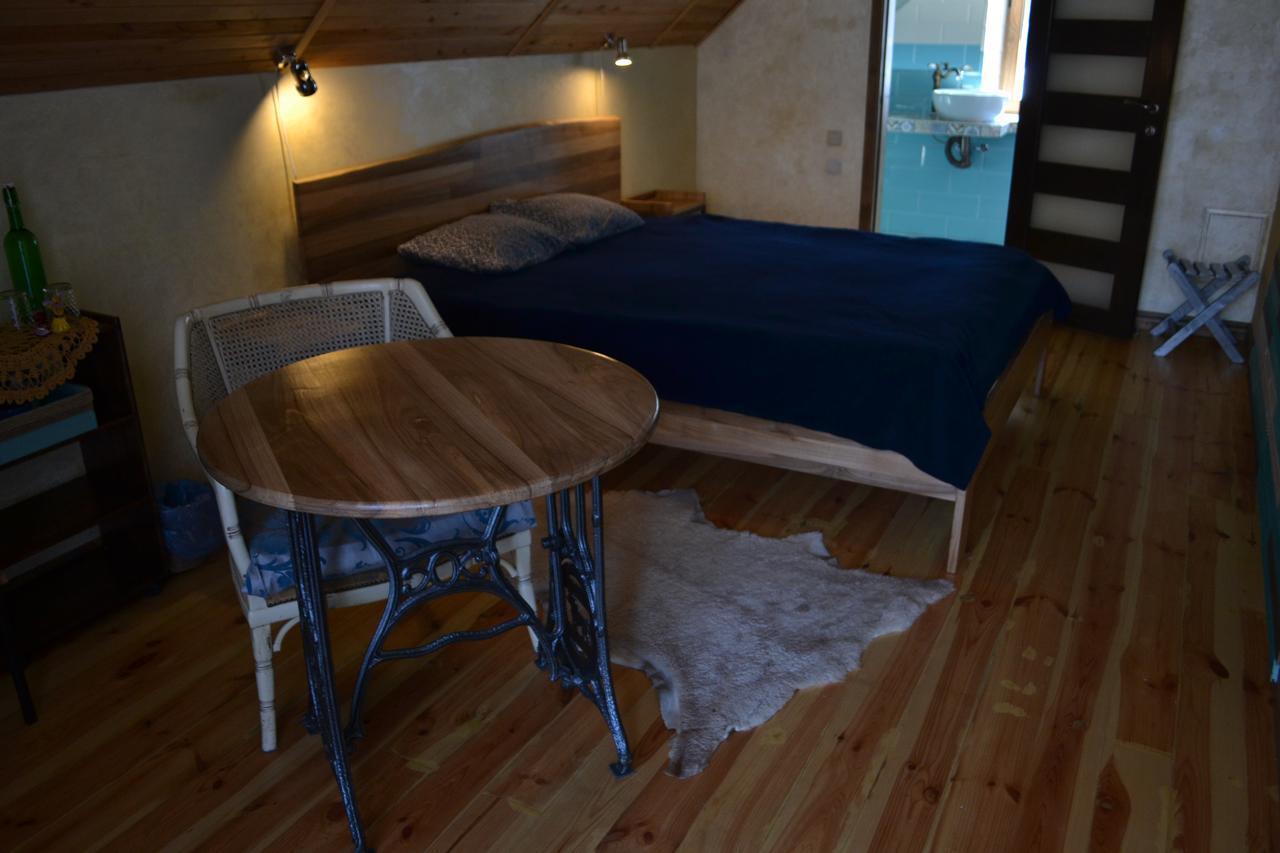Romantic Guest House Kamyanets-Podilski Dış mekan fotoğraf